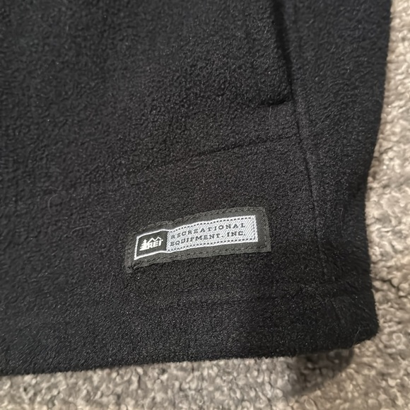 REI fleece jacket, women’s size medium.  Black - Picture 2 of 5